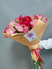 Букет цветов из:  Альстромерии в Платаве