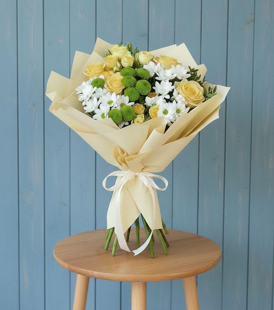 Букет цветов из: Хризантемы и Розы в Платаве