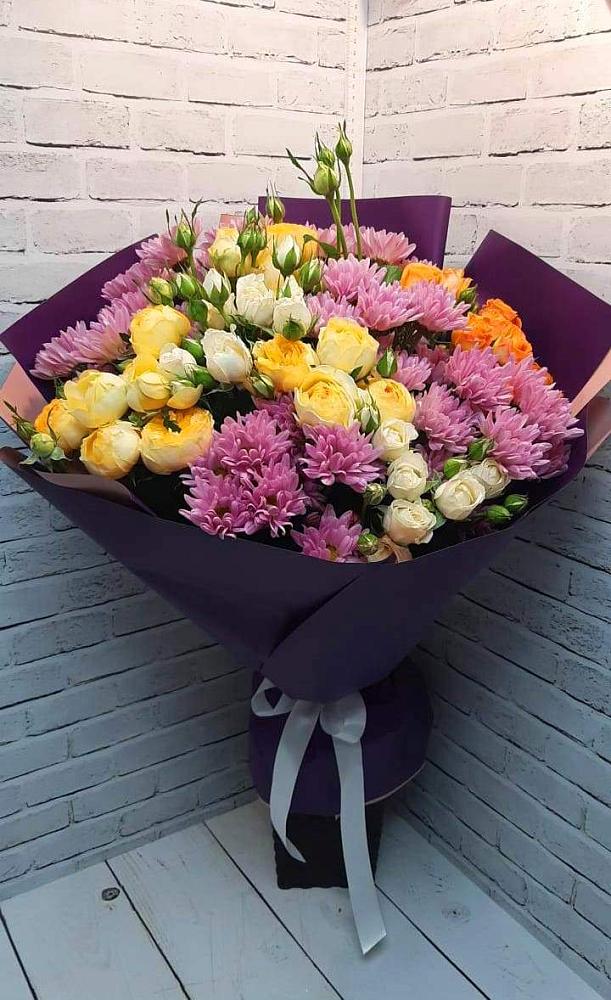Букет цветов из: Хризантемы и Розы в Платаве