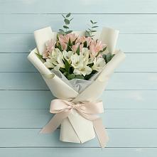 Букет цветов из:  Альстромерии #REPLACE_PRED# Платаве