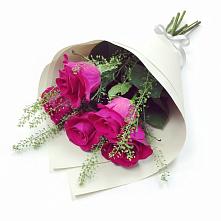 Букет цветов из:  Розы в Платаве