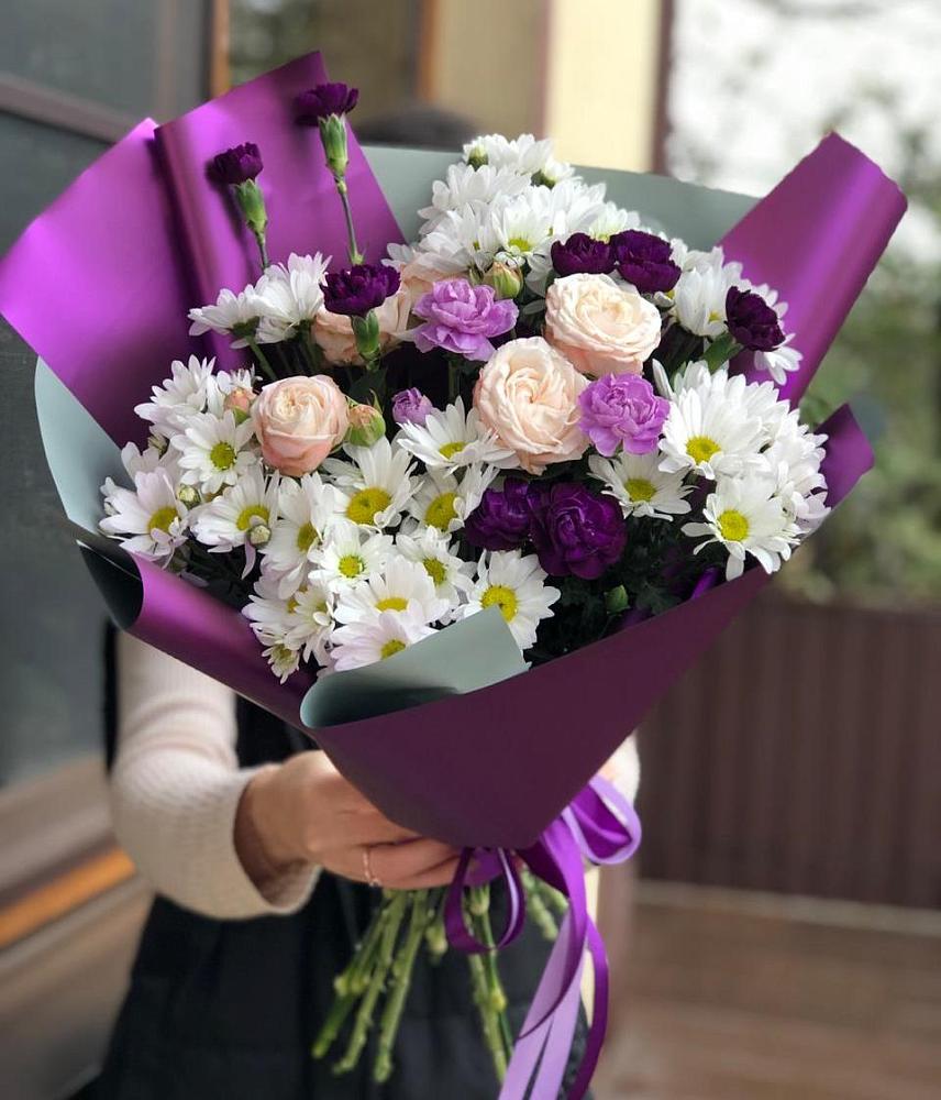 Букет цветов из: Хризантемы, Гвоздики и Розы в Платаве