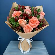 Букет цветов из:  Розы и Альстромерии в Платаве