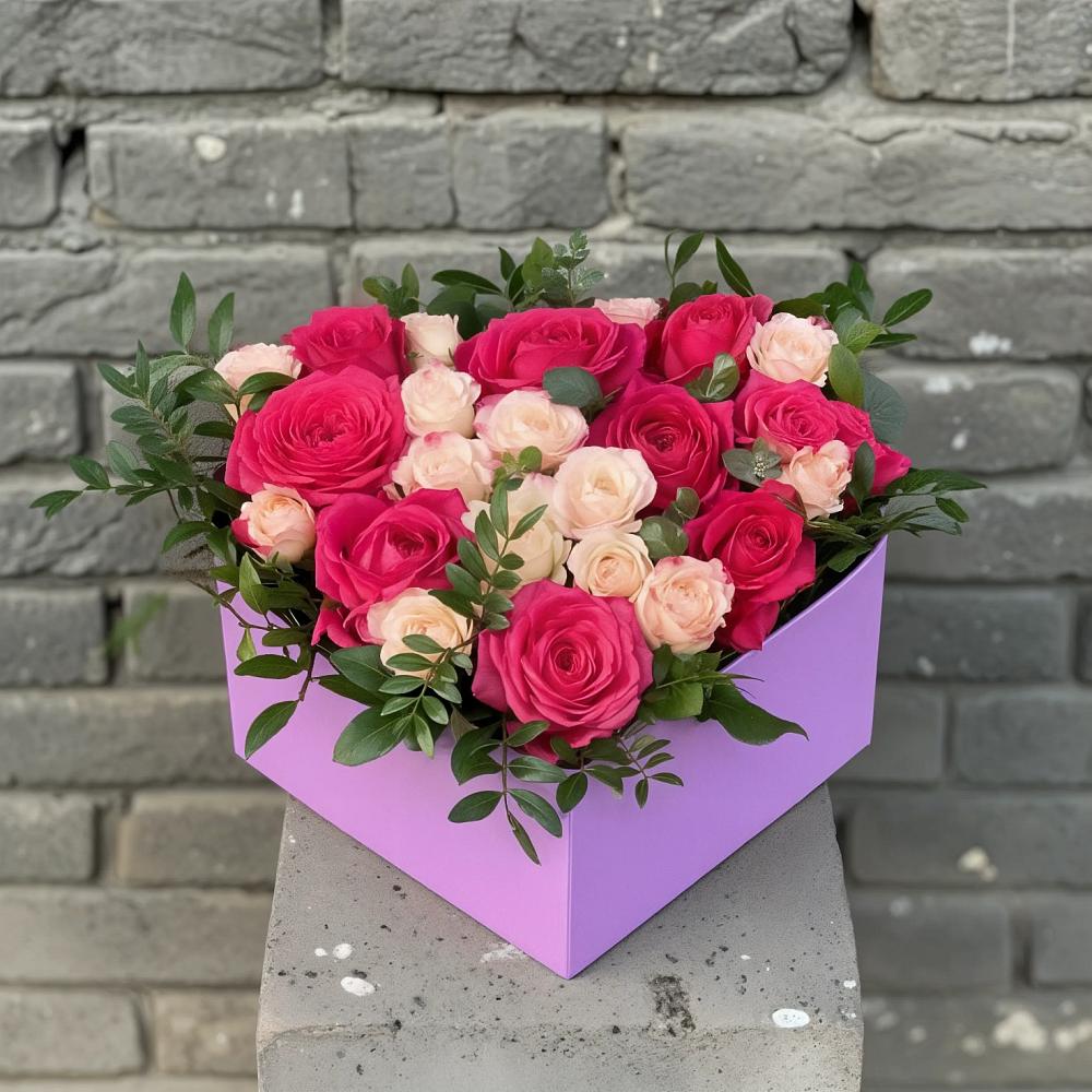 Цветочная композиция из Розы в коробке в Платаве