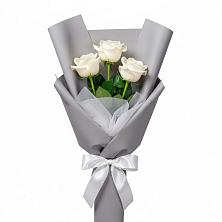 Букет 3 белые розы в Платаве