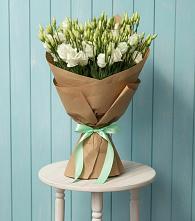 Букет цветов из:  Лизиантусы в Платаве