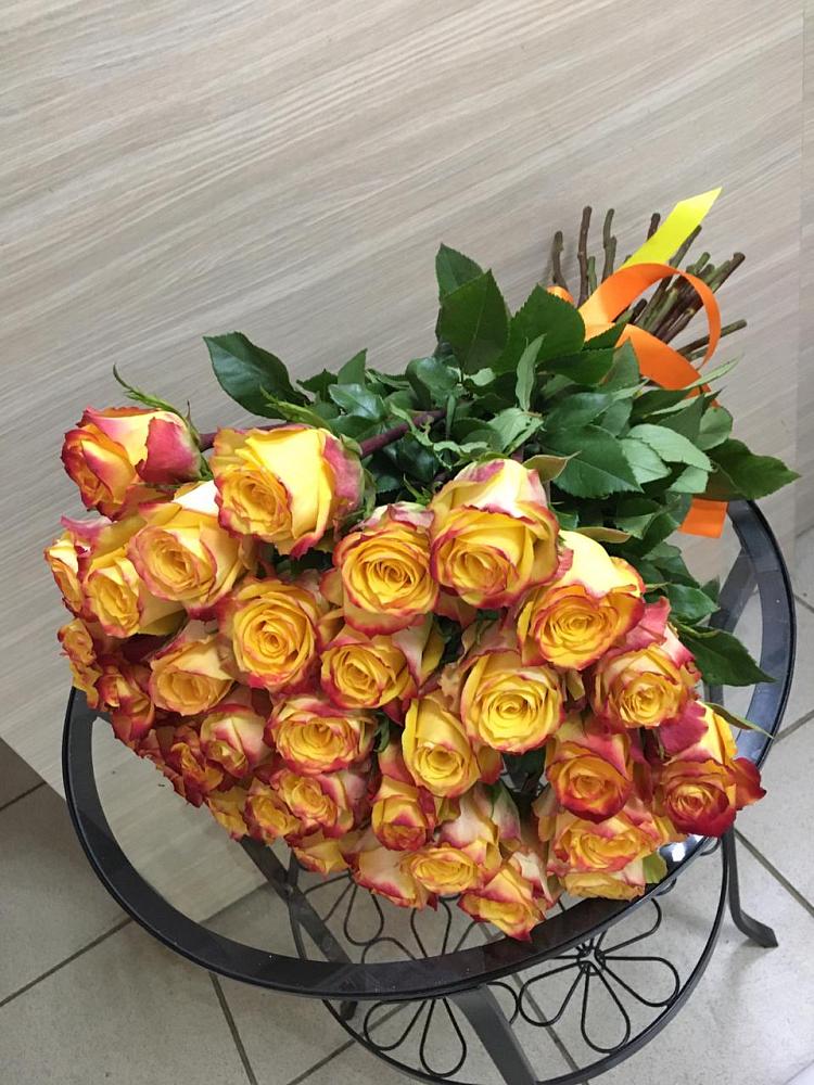 Букет Желтые розы в Платаве