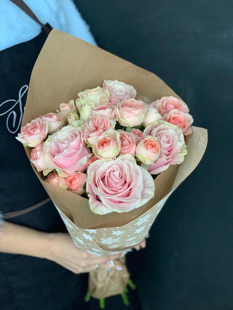 Букет цветов из: Хризантемы и Розы в Платаве