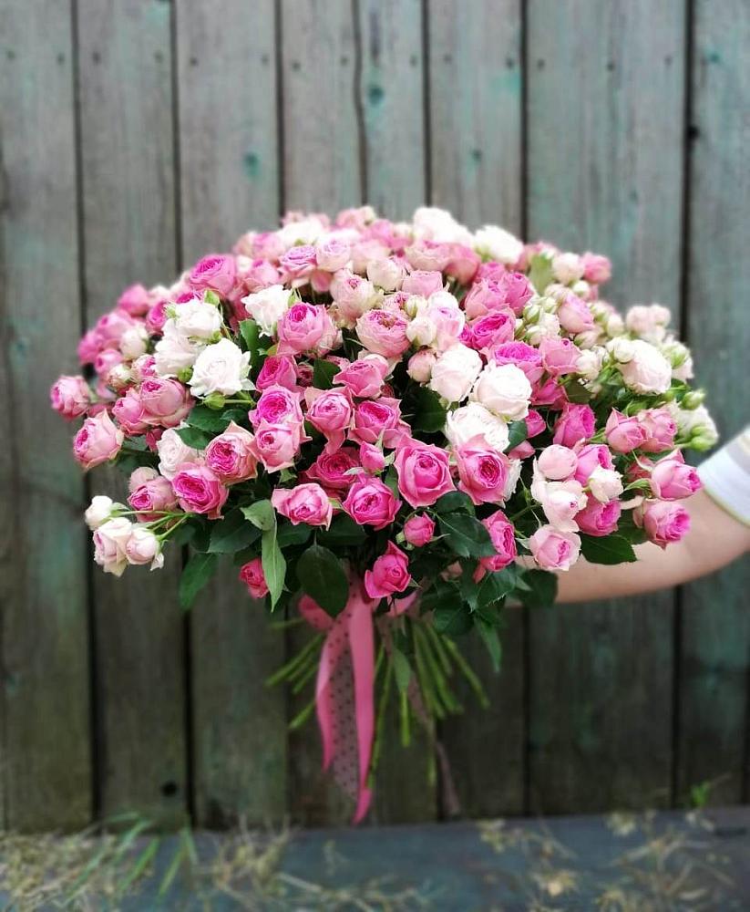 Букет Розовые кустовые розы Натали и Лав Лидия в Платаве