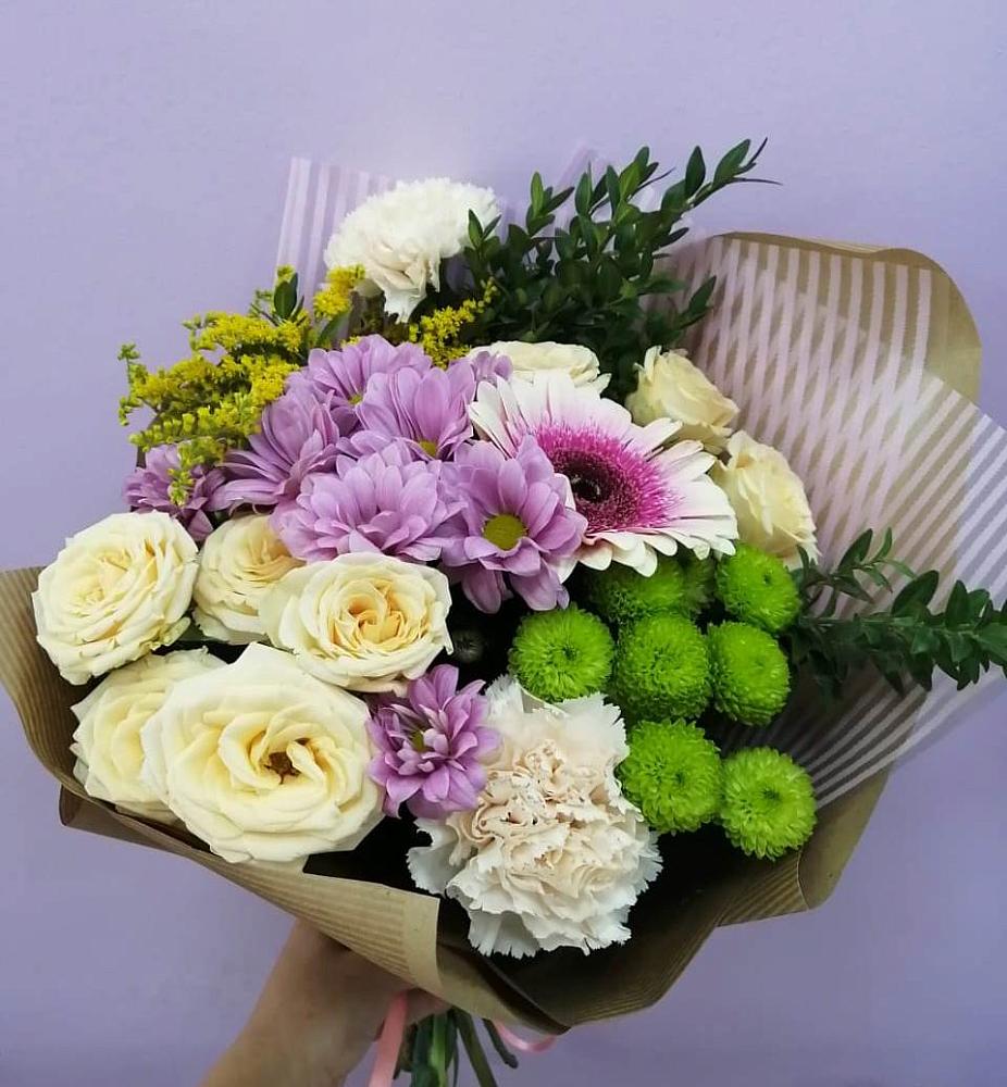 Букет цветов из: Хризантемы, Розы, Гвоздики и Герберы в Платаве