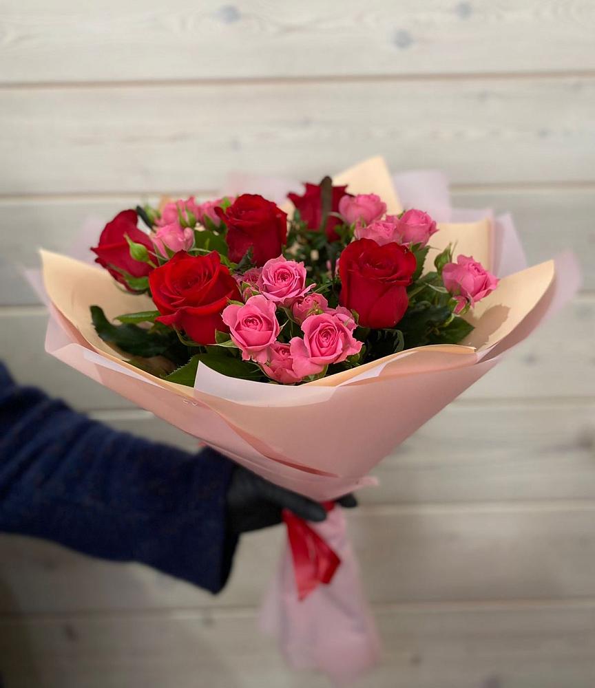 Букет цветов из: Розы в Платаве