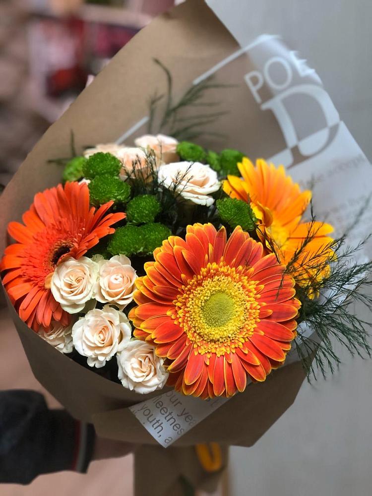 Букет цветов из: Герберы, Хризантемы и Розы в Платаве