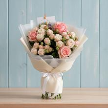 Букет цветов из:  Розы в Платаве