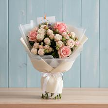 Букет цветов из:  Розы в Платаве