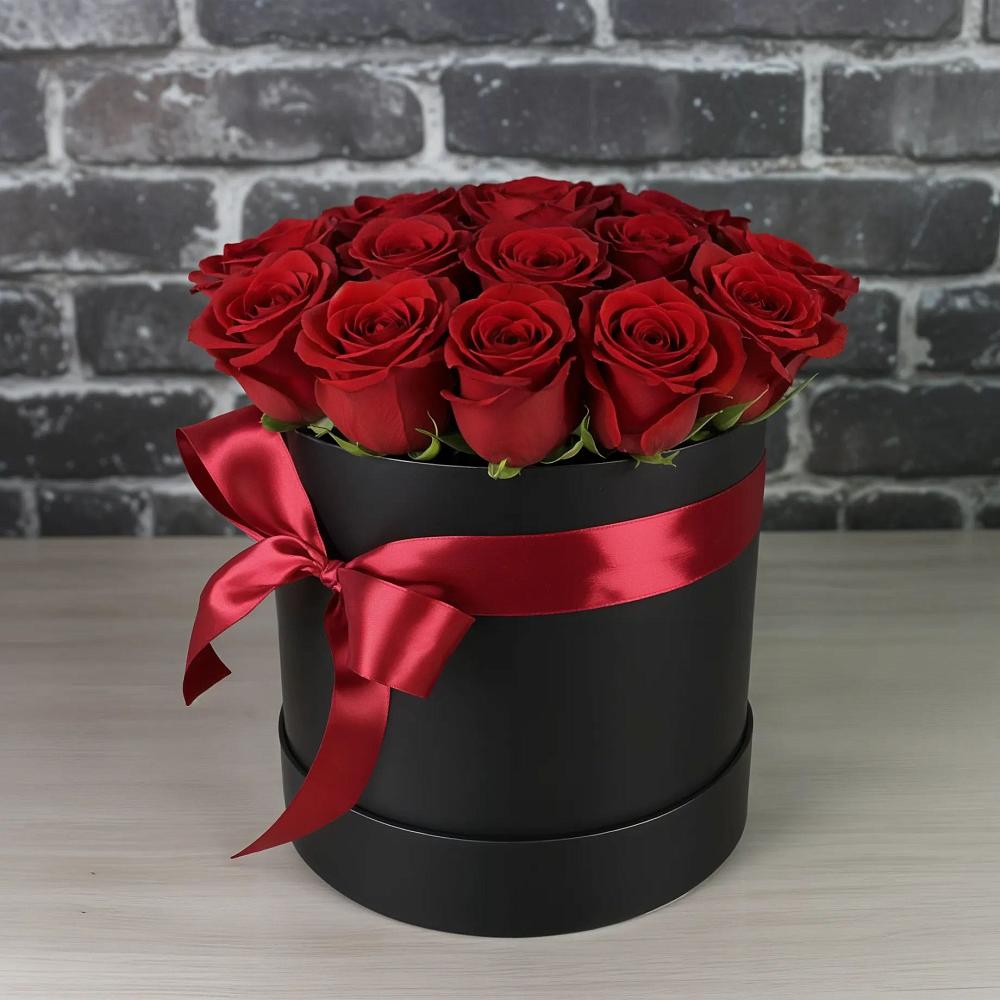 Цветочная композиция из Розы в шляпной коробке в Платаве