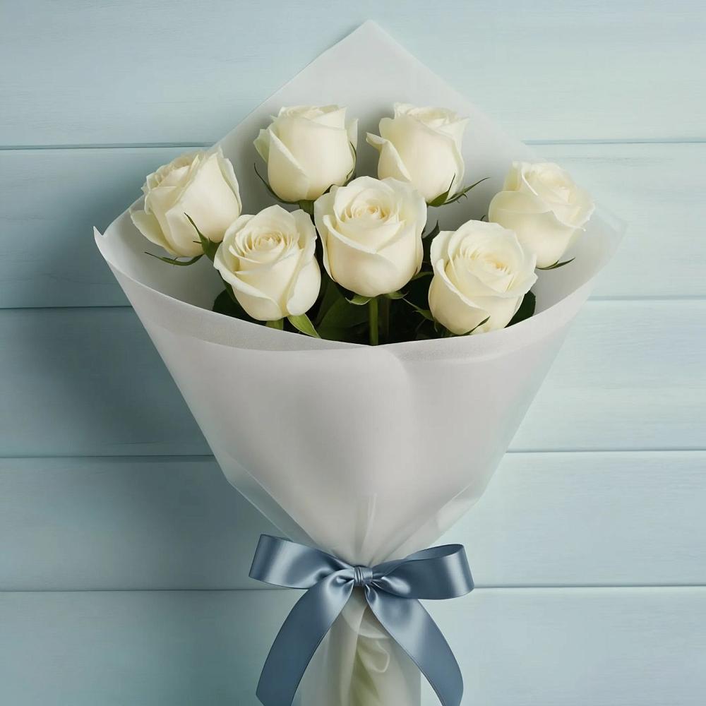 Букет 7 Белых роз Эдлесс Лав в Платаве